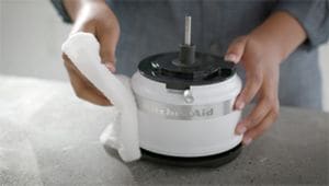 KA_5_Cup_Food_Chopper_Cleaning