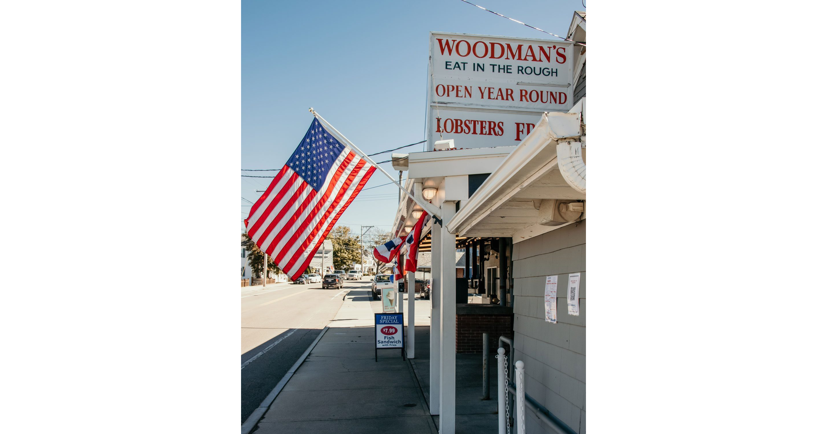 The front entry of Woodman's Clam Strip.