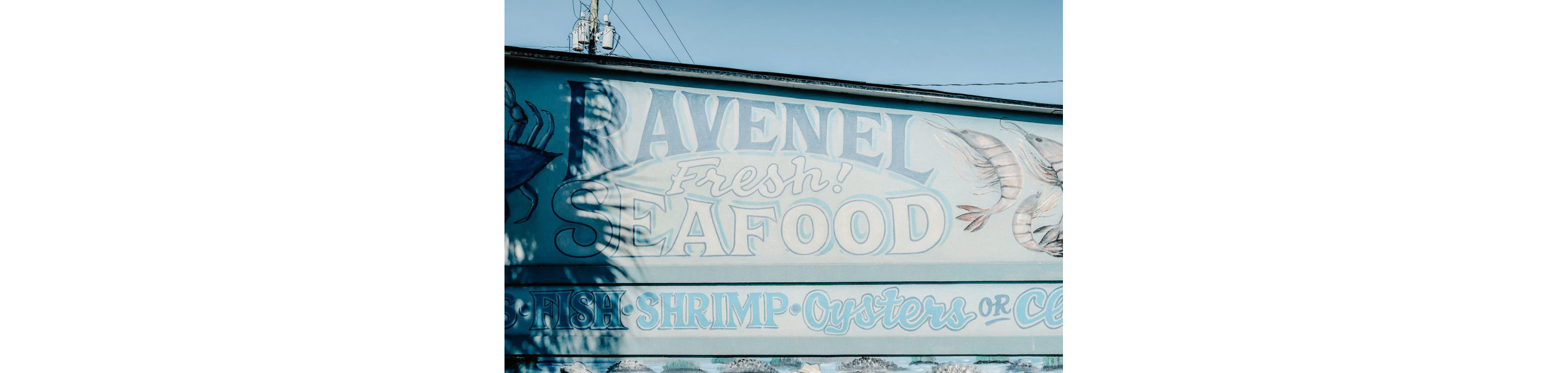 The blue sign of Ravenel.