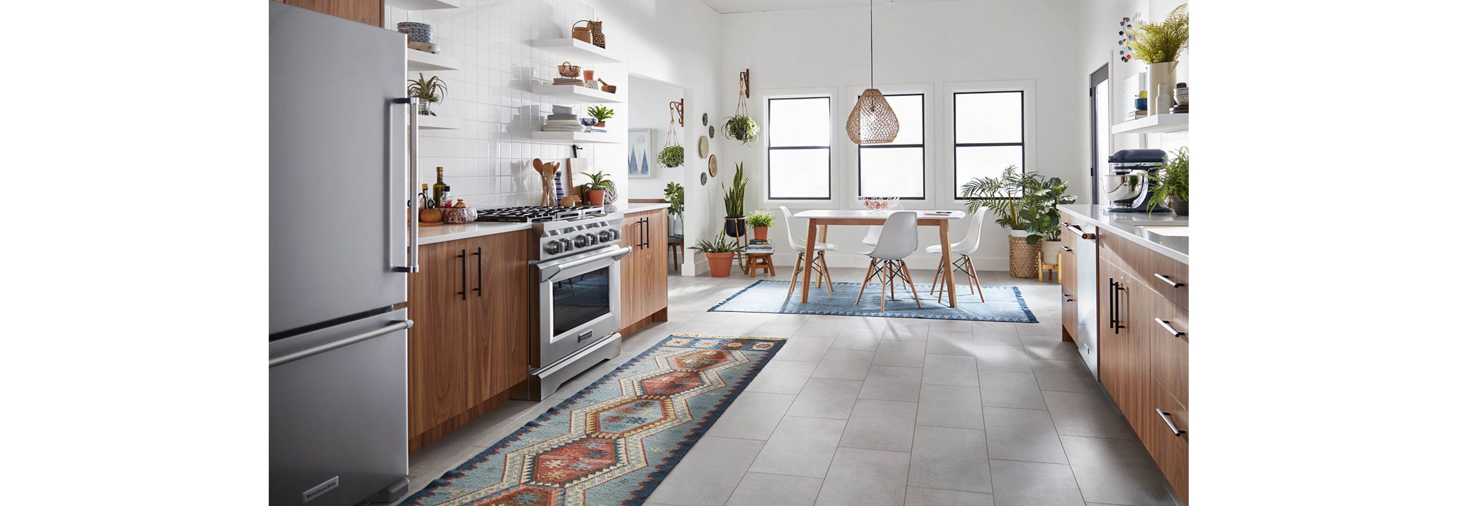 A beautifully bright, clean kitchen
