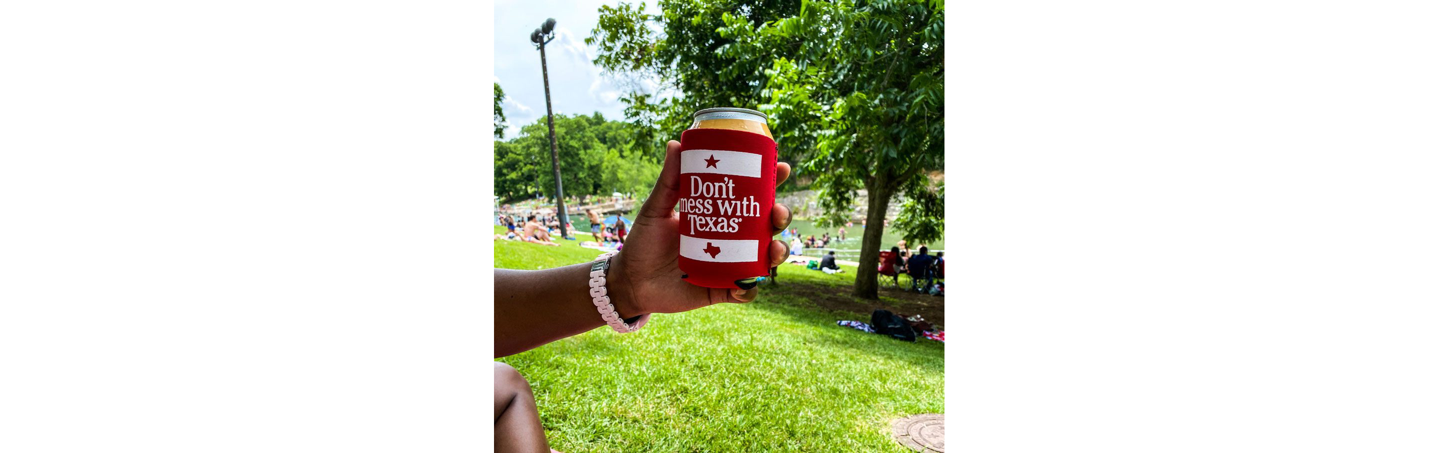 Don't mess with Texas printed on a koozie.