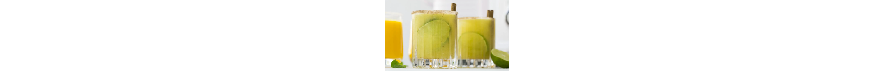 Freshly Squeezed Juice Cocktail (and Mocktail!)