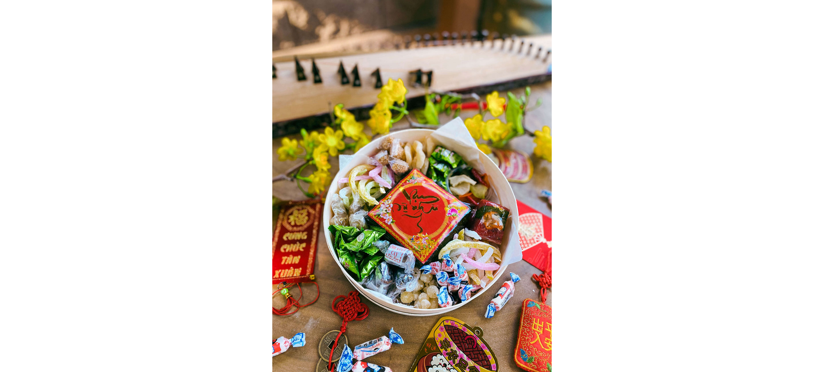 A small bowl of treats from Bijou Baskets.