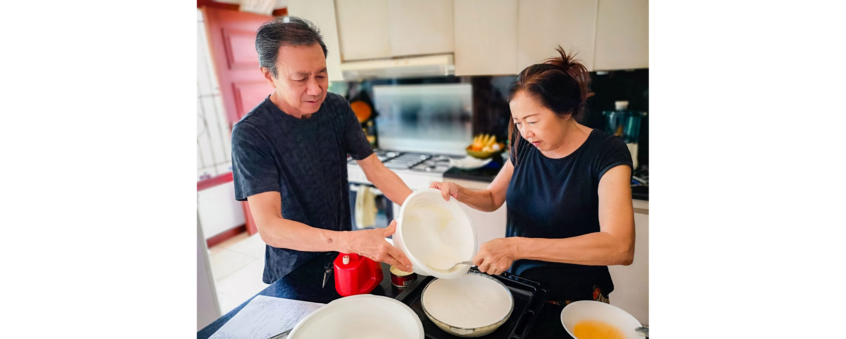 A family prepping food together.