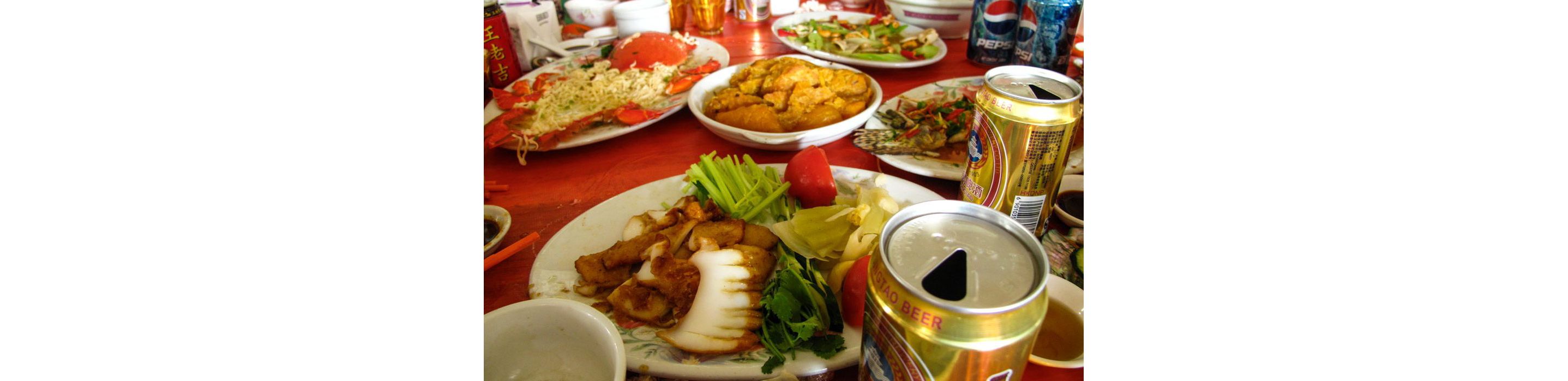 A table full of dishes of Teochew cuisine.