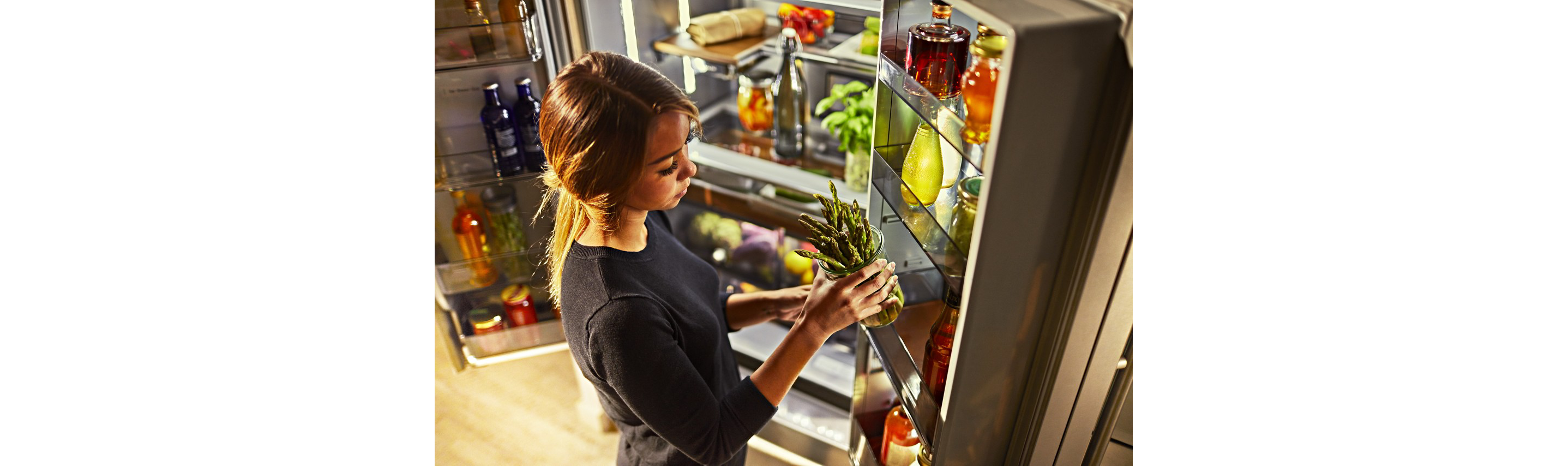 Versatile freestanding and counter-depth refrigerators from KitchenAid.