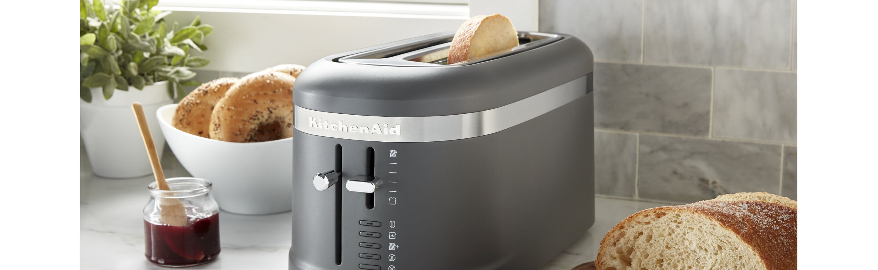 KitchenAid Artisan 2-Slot Toaster | Harrods MD