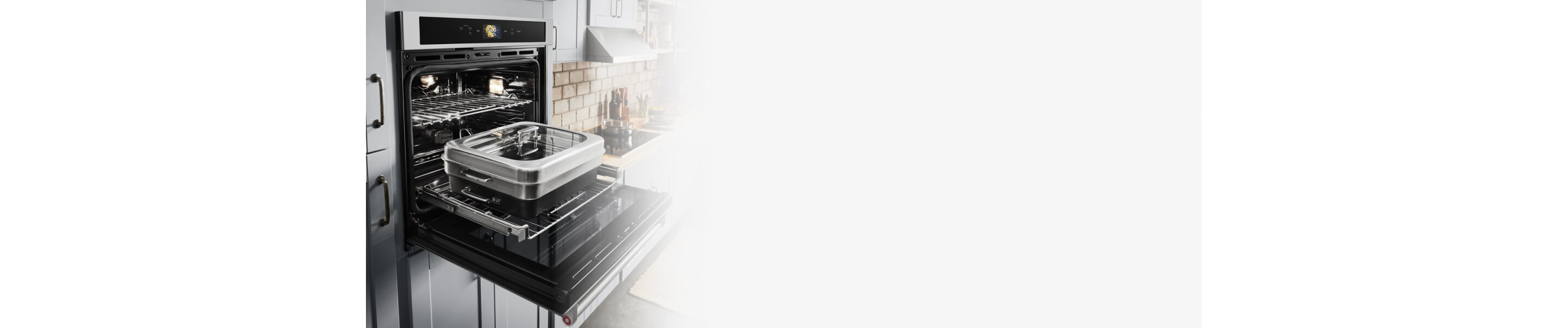 Open KitchenAid® Smart+ wall oven