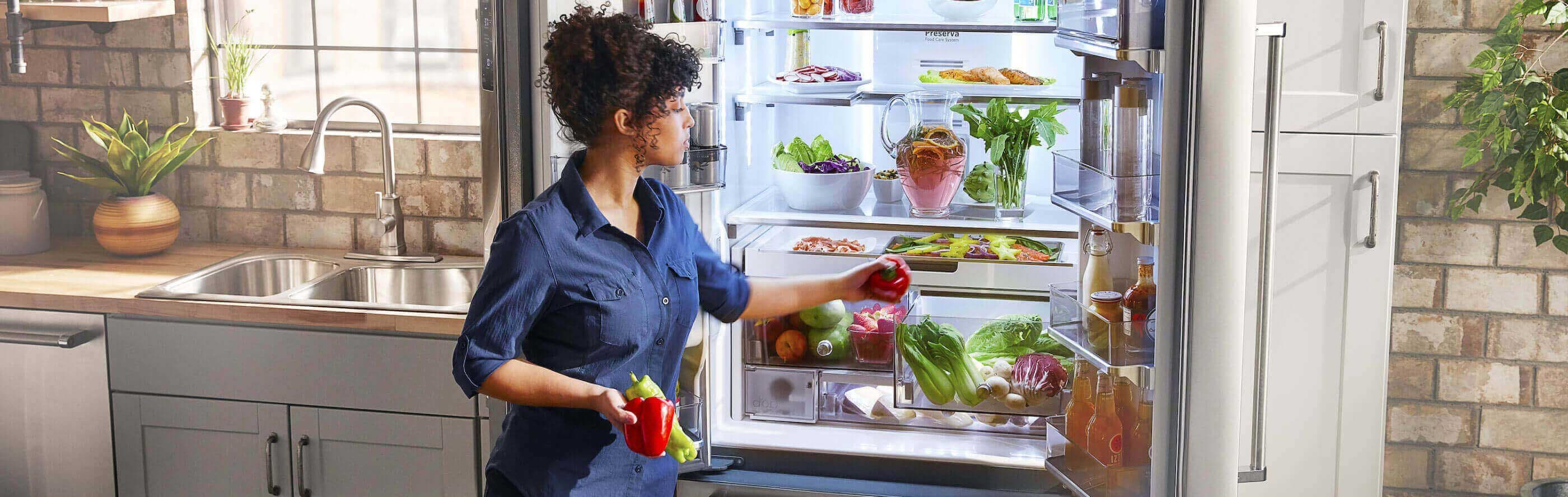 How to Fit Refrigerator in Kitchen: Expert Tips for Perfect Placement