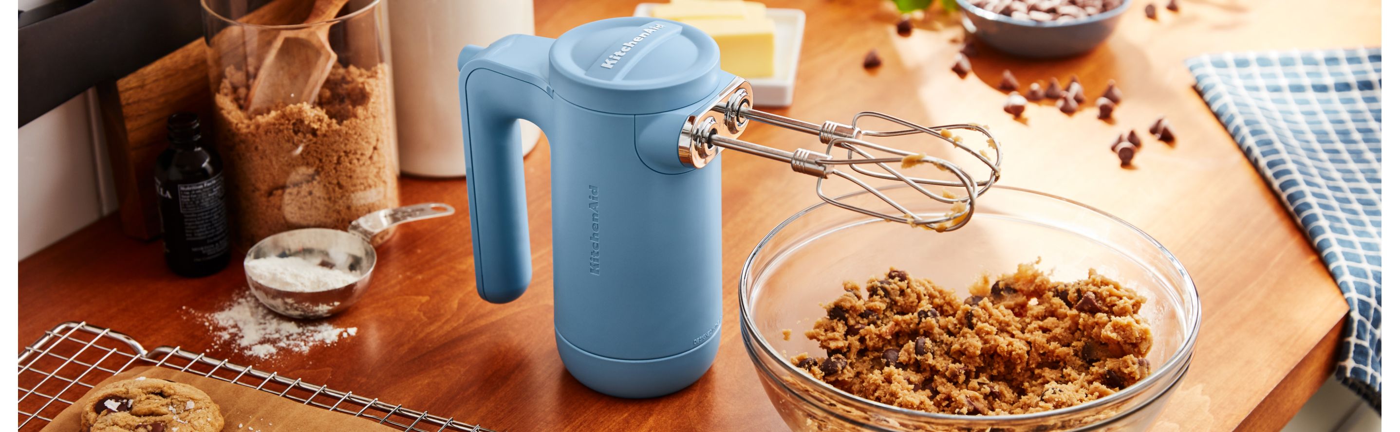 Easy Storage Hand Mixer