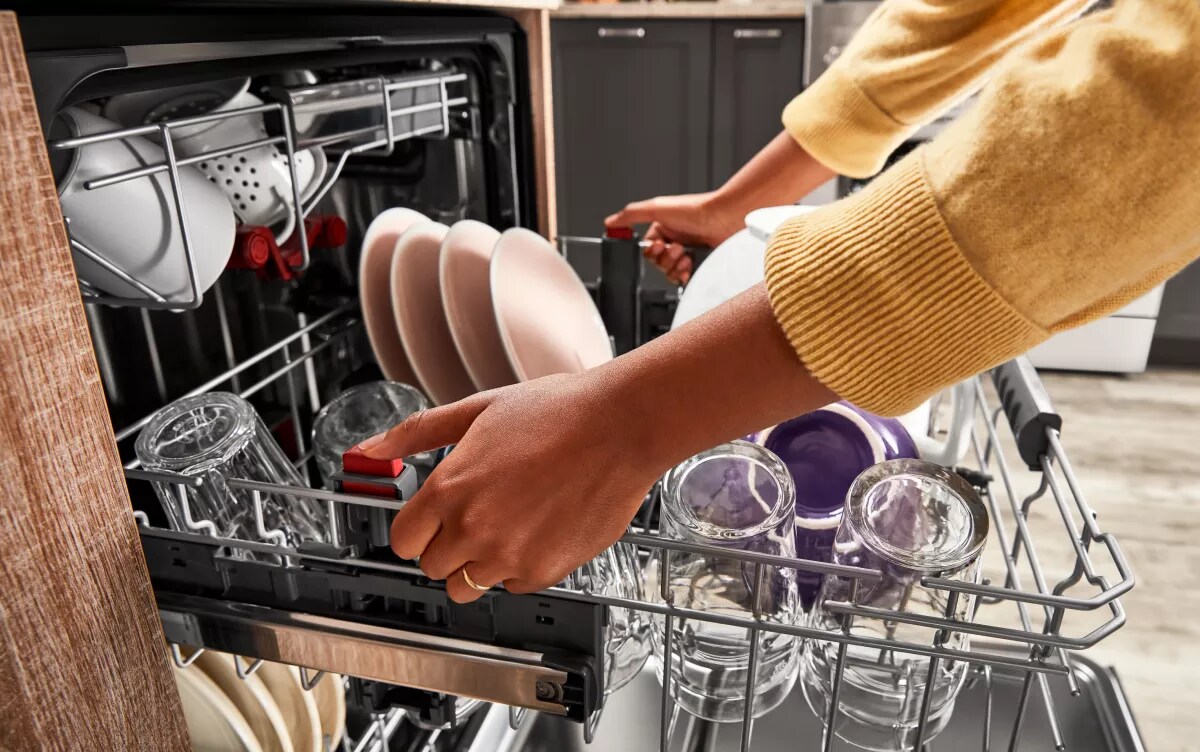 How to Choose the Best Dishwasher Detergent for You KitchenAid