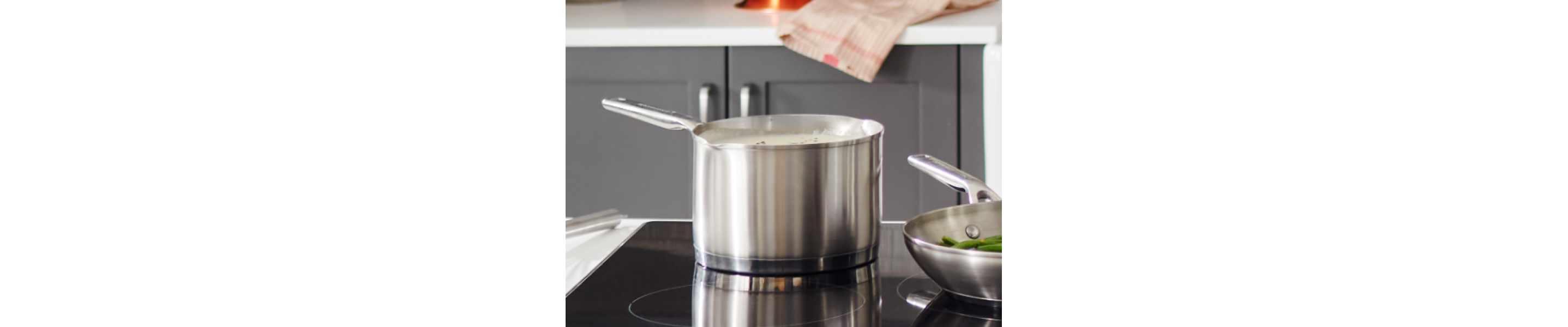 Saucepan on cooktop