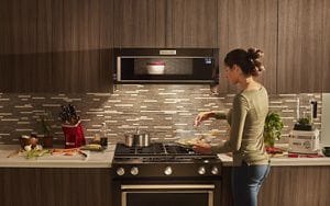 Low profile microwave kitchenaid top