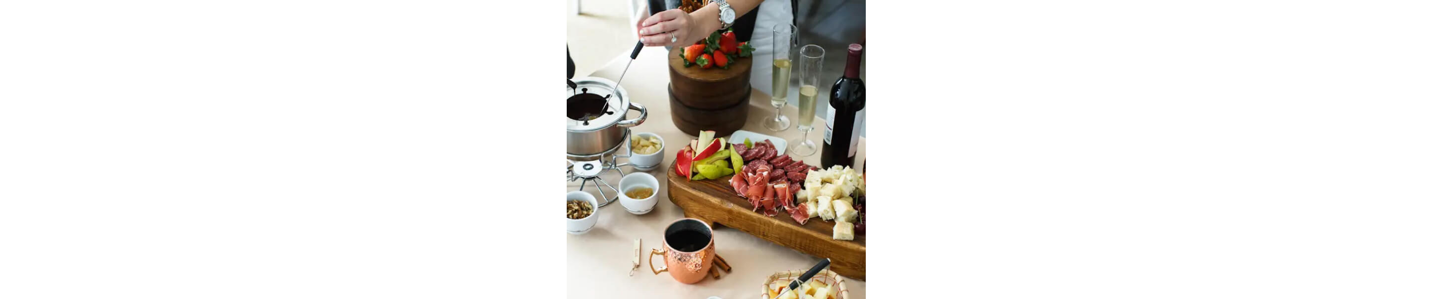 Fondue cheese plates