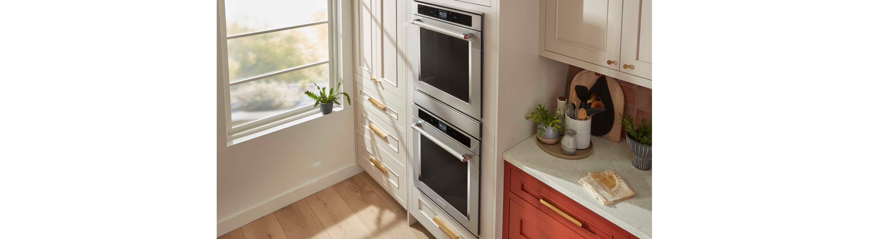 A double wall oven