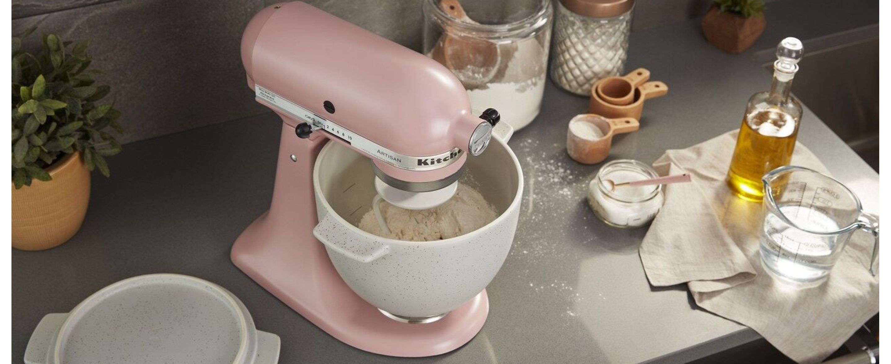 https://www.kitchenaid.com/is/image/content/dam/business-unit/kitchenaid/en-us/marketing-content/site-assets/page-content/pinch-of-help/butter-substitutes-for-baking/butter-substitutes-for-baking_Masthead.jpg?fit=constrain&fmt=jpg&wid=2875