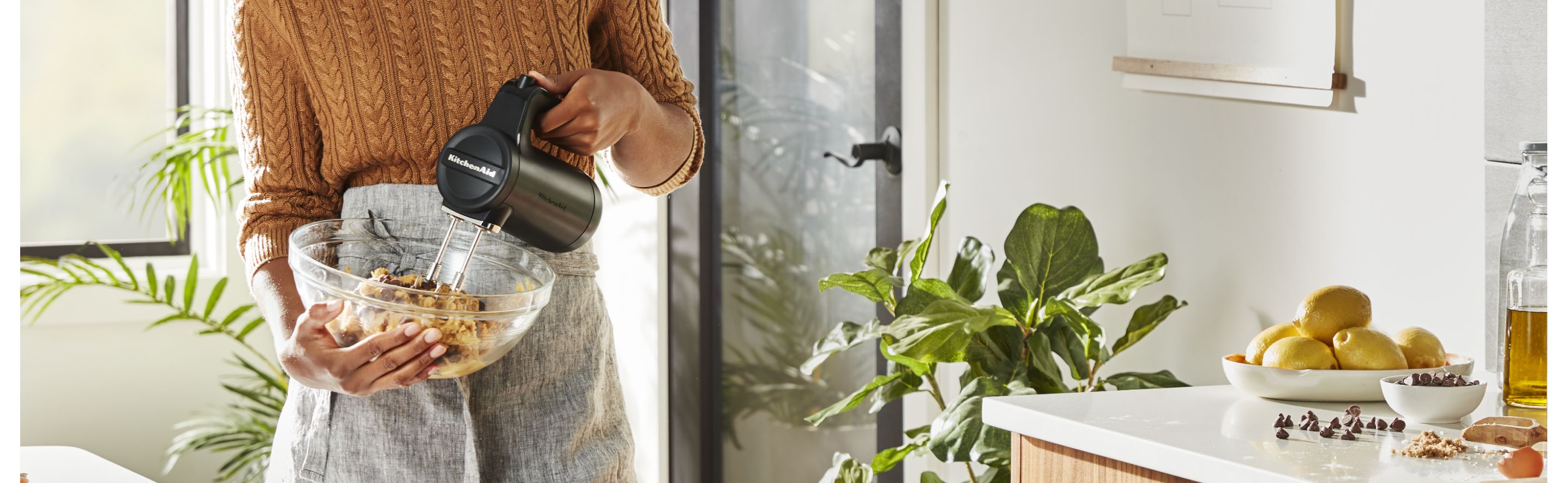 Different Types of Kitchen Whisks: Essential Baking Know-How