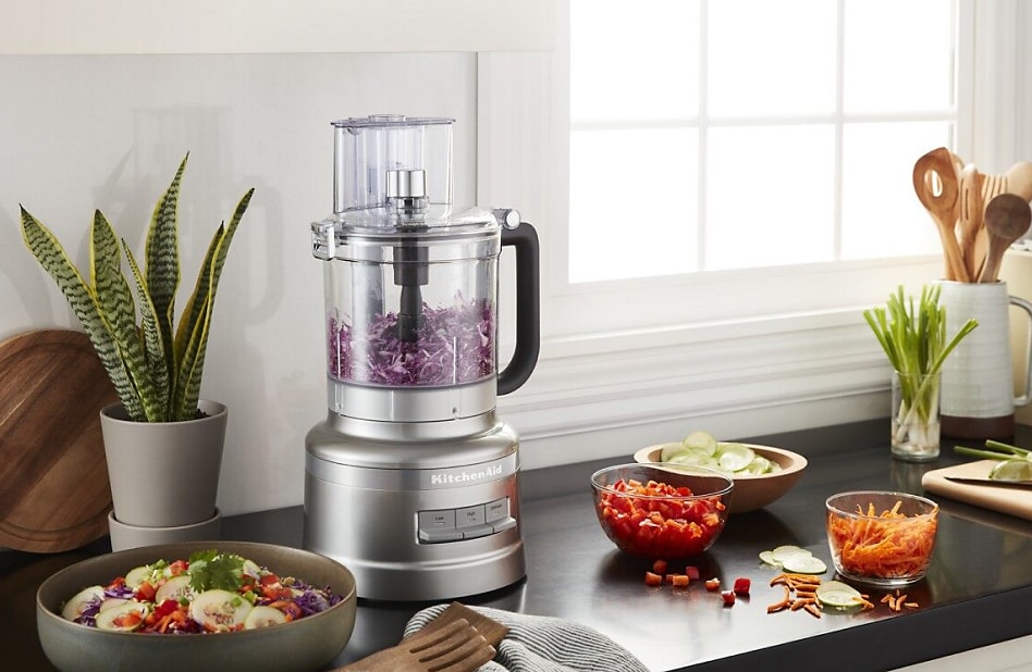 Food Processor Sizes: How Many Cups Do I Need?, Factors To Consider, Buying Guide 3 Food Processor Attachments