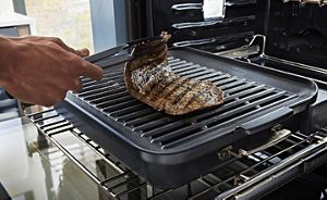 Cooking grate for 2025 oven