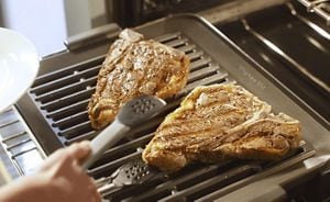 Grilling outlet in oven
