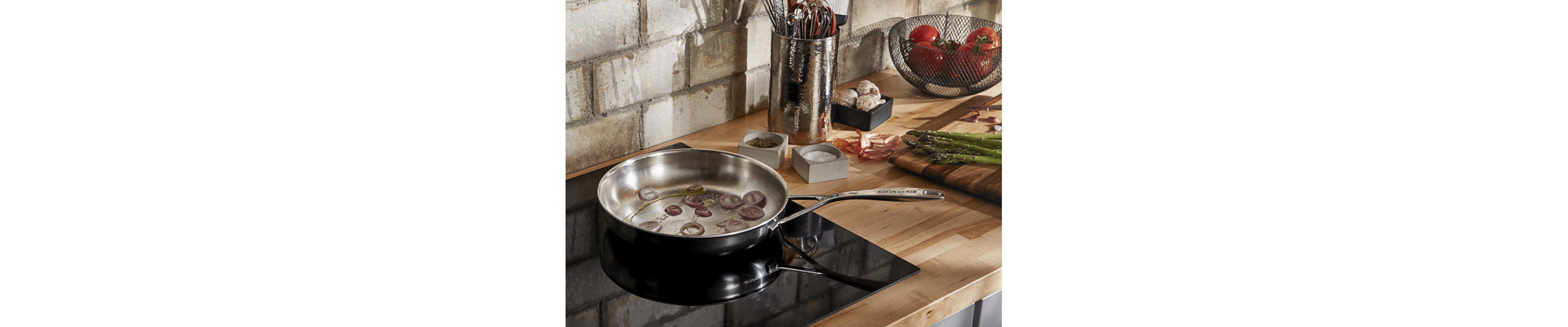 A pan with sautéed onions.