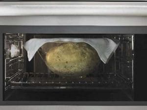Microwave with top dough proving function