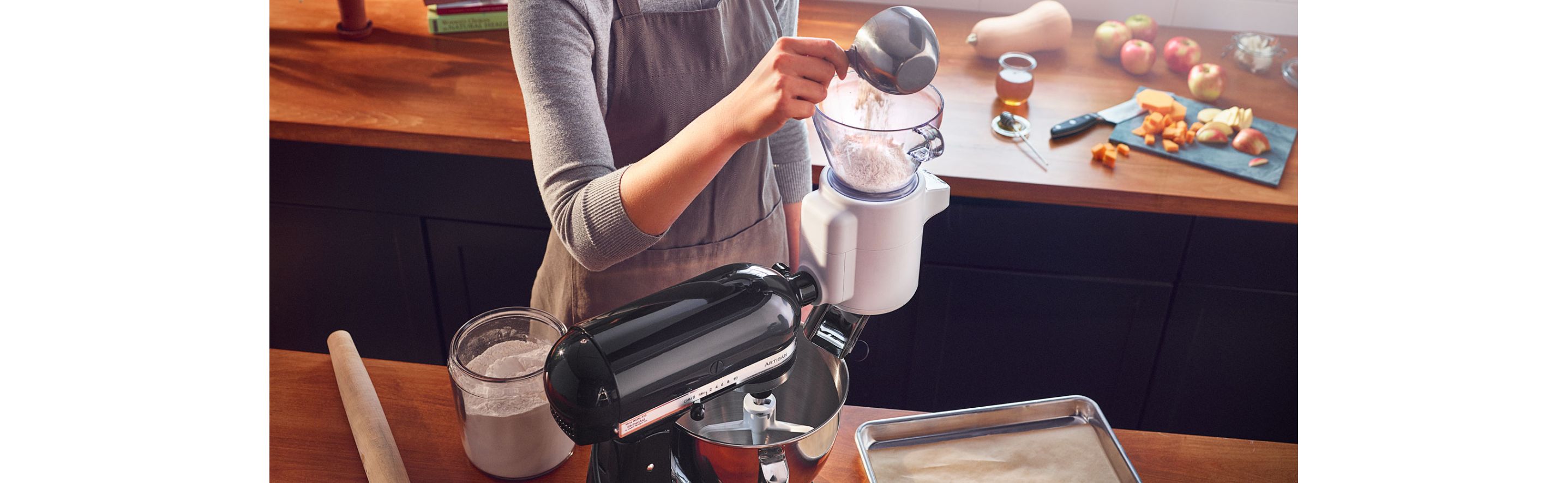 https://www.kitchenaid.com/is/image/content/dam/business-unit/kitchenaid/en-us/marketing-content/site-assets/page-content/pinch-of-help/how-to-sift-flour/how-to-sift-flour-masthead.jpg?fit=constrain&fmt=jpg&wid=2875