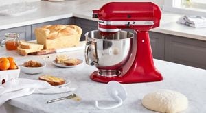 Mixers with dough hooks clearance