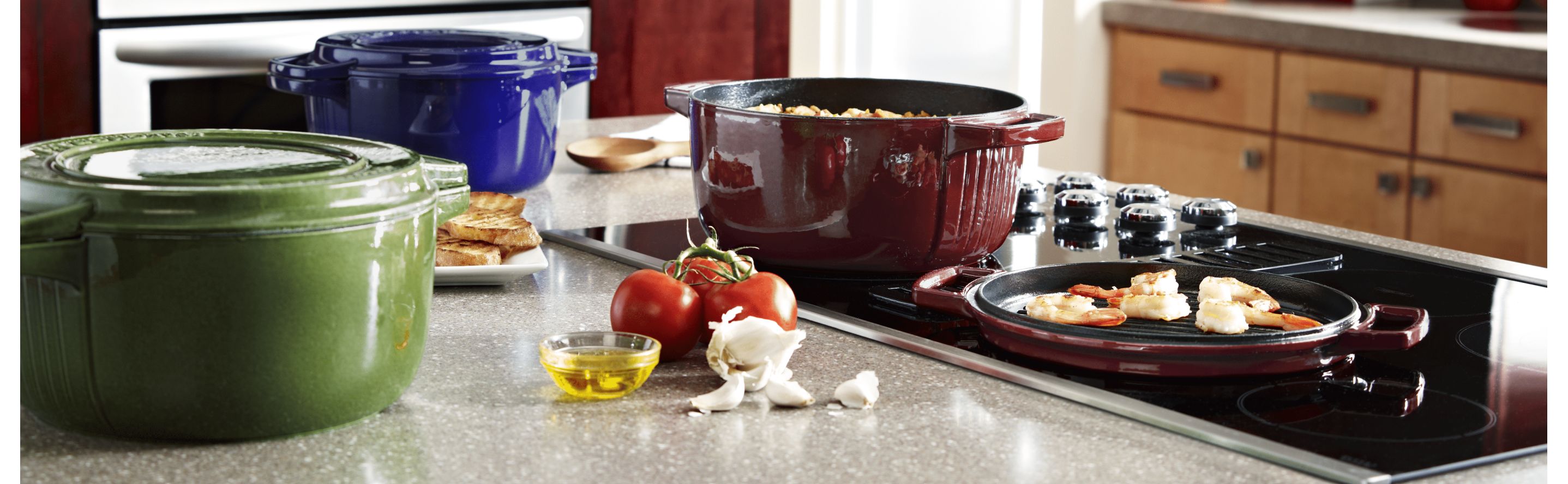 Technique Cast Iron TOMATO Dutch Oven Pot W/Lid 2.5 Qt.