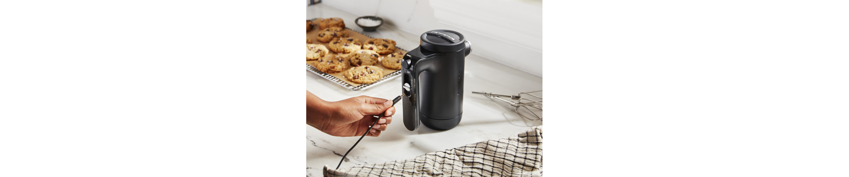 Cordless KitchenAid® hand mixer