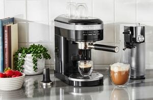 How to Use a Milk Frother KitchenAid