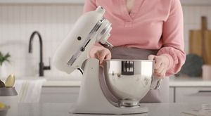 Kitchenaid artisan hot sale 5ksm125bmh stand mixer