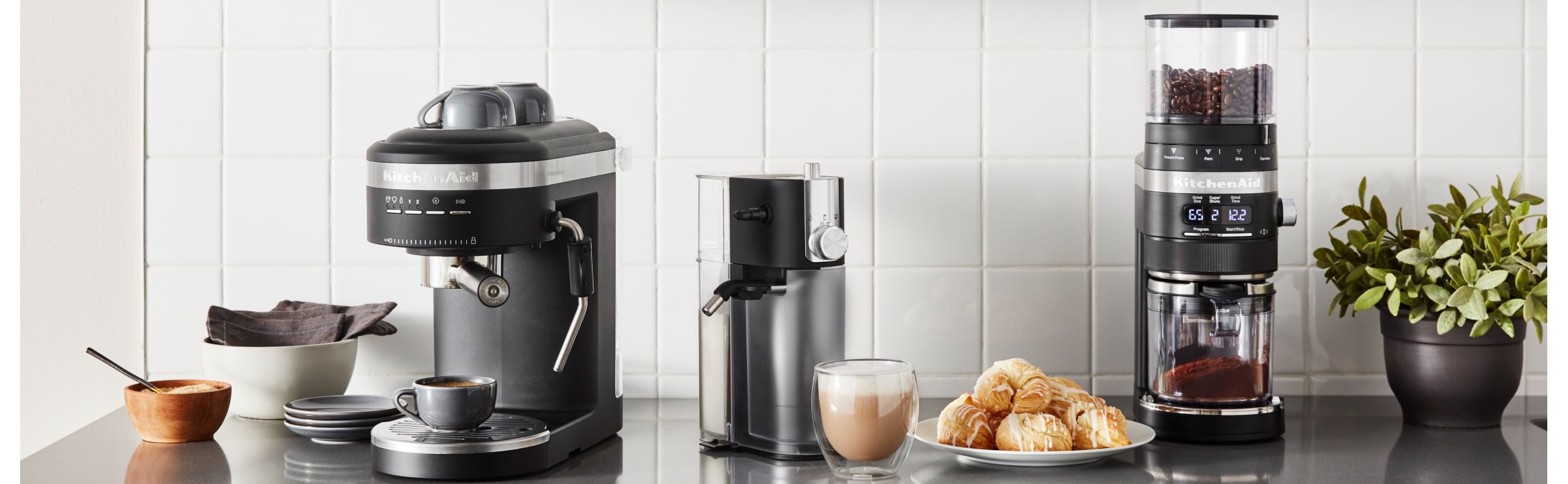 https://www.kitchenaid.com/is/image/content/dam/business-unit/kitchenaid/en-us/marketing-content/site-assets/page-content/pinch-of-help/storing-coffee-how-to-keep-coffee-beans-and-grounds-fresh/Masthead.jpg?fit=constrain&fmt=jpg&wid=2875