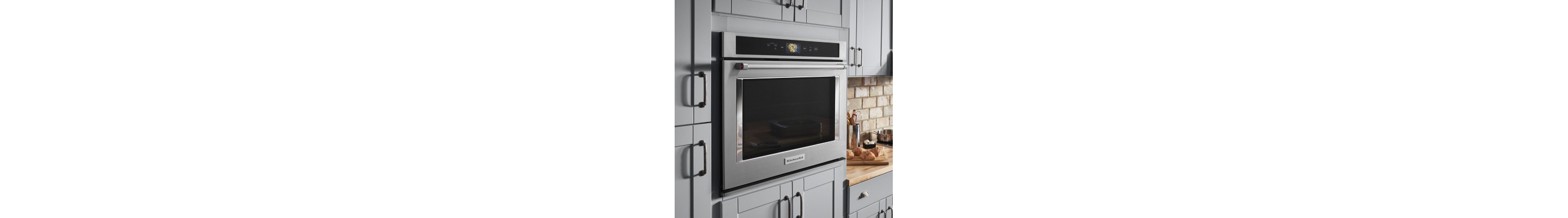 A stainless steel KitchenAid® smart single wall oven