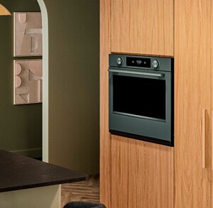 Kitchen with green Juniper finish appliances