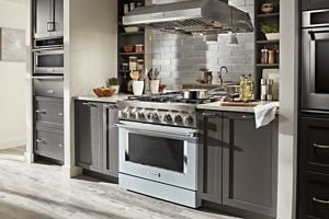 CommercialStyle or ProStyle Ranges for the Home Guide KitchenAid