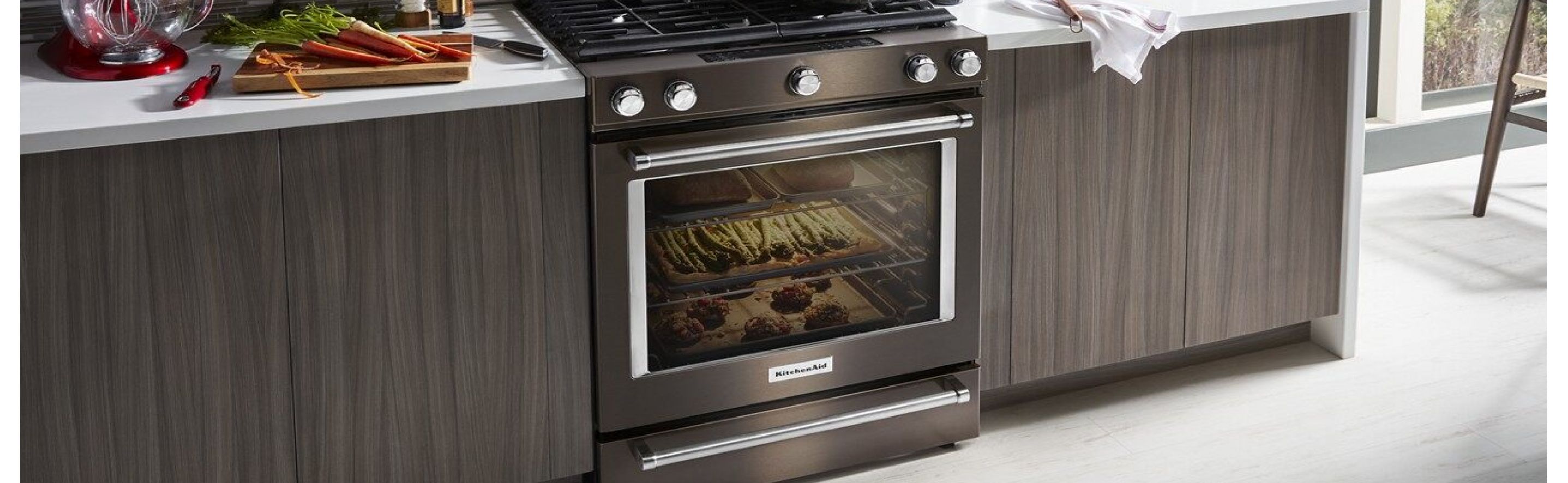 What temperature should the oven be set at to duplicate a low