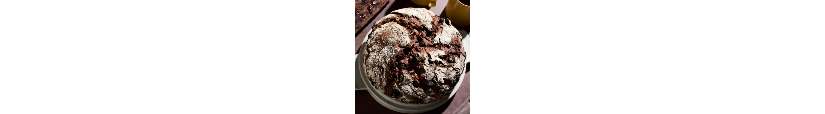 Dark brown rye bread