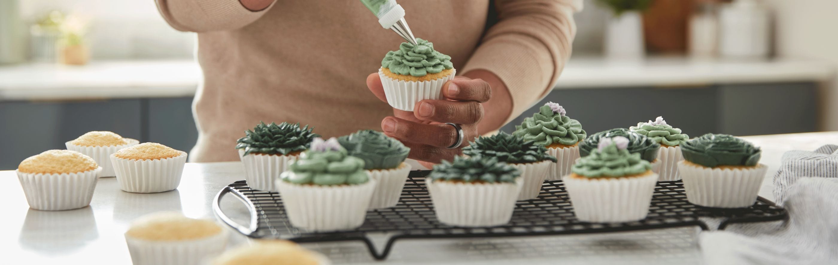 MASCARPONE BUTTERCREAM FROSTING RECIPE