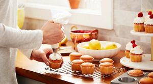 Key Differences between Frosting, Icing and Glaze KitchenAid