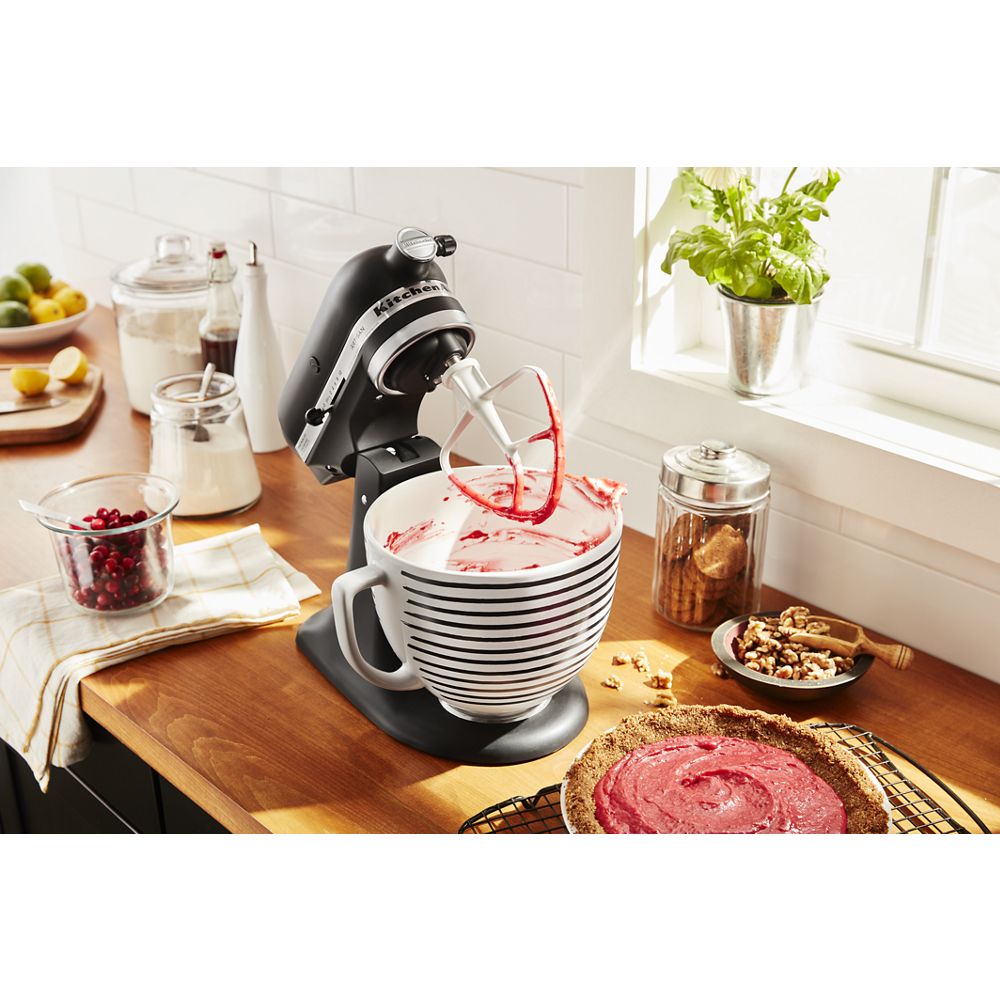 5 Quart Horizontal Stripes Patterned Ceramic Bowl