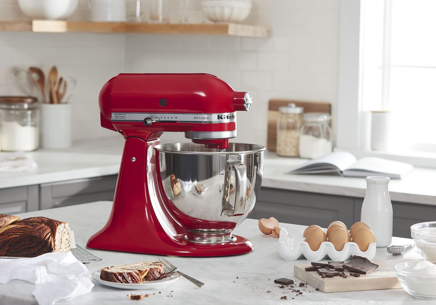 Combo batidora de pedestal Artisan de 4.7 L (5 qt) con aditamento rebanador/rallador Fresh Prep – Rojo Imperial