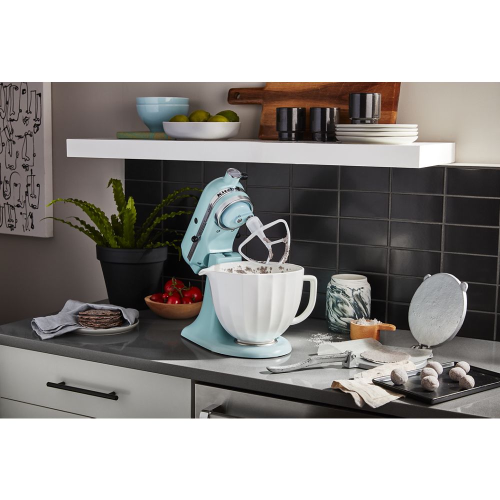 5 Quart White Shell Ceramic Bowl