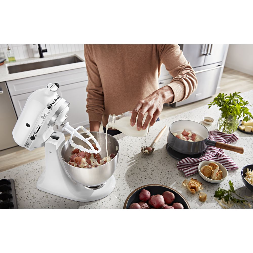 Classic™ Series 4.5 Quart Tilt-Head Stand Mixer