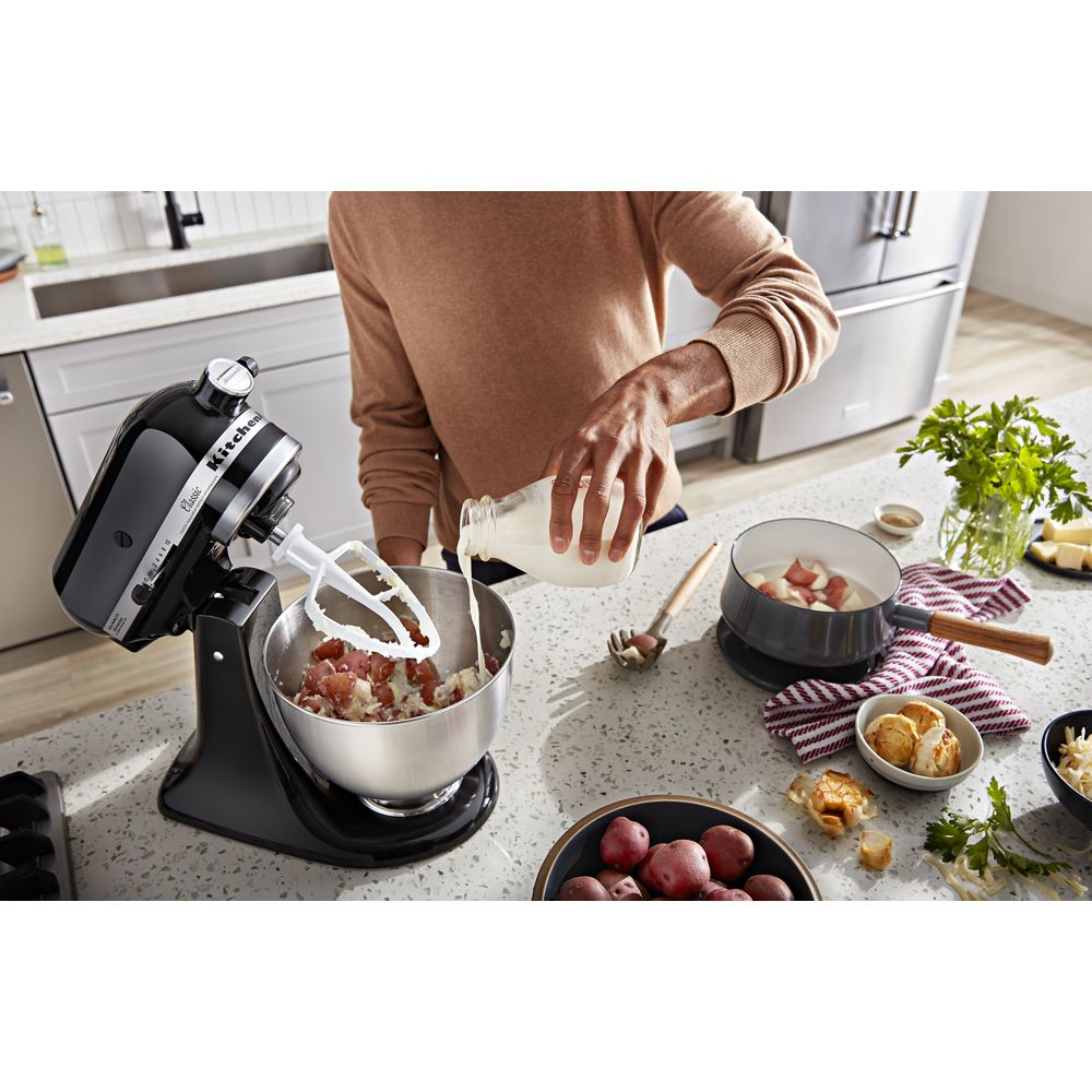Classic™ Series 4.5 Quart Tilt-Head Stand Mixer