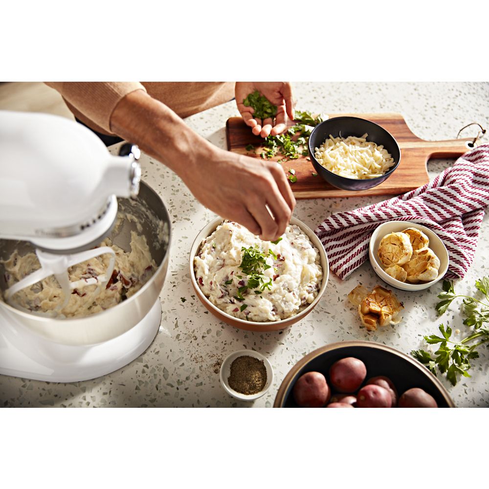 Classic™ Series 4.5 Quart Tilt-Head Stand Mixer