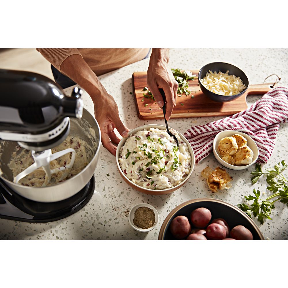 Classic™ Series 4.5 Quart Tilt-Head Stand Mixer